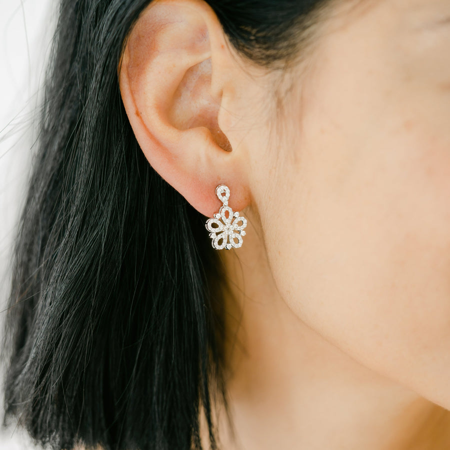 ELLIANA Round brilliant diamond earrings